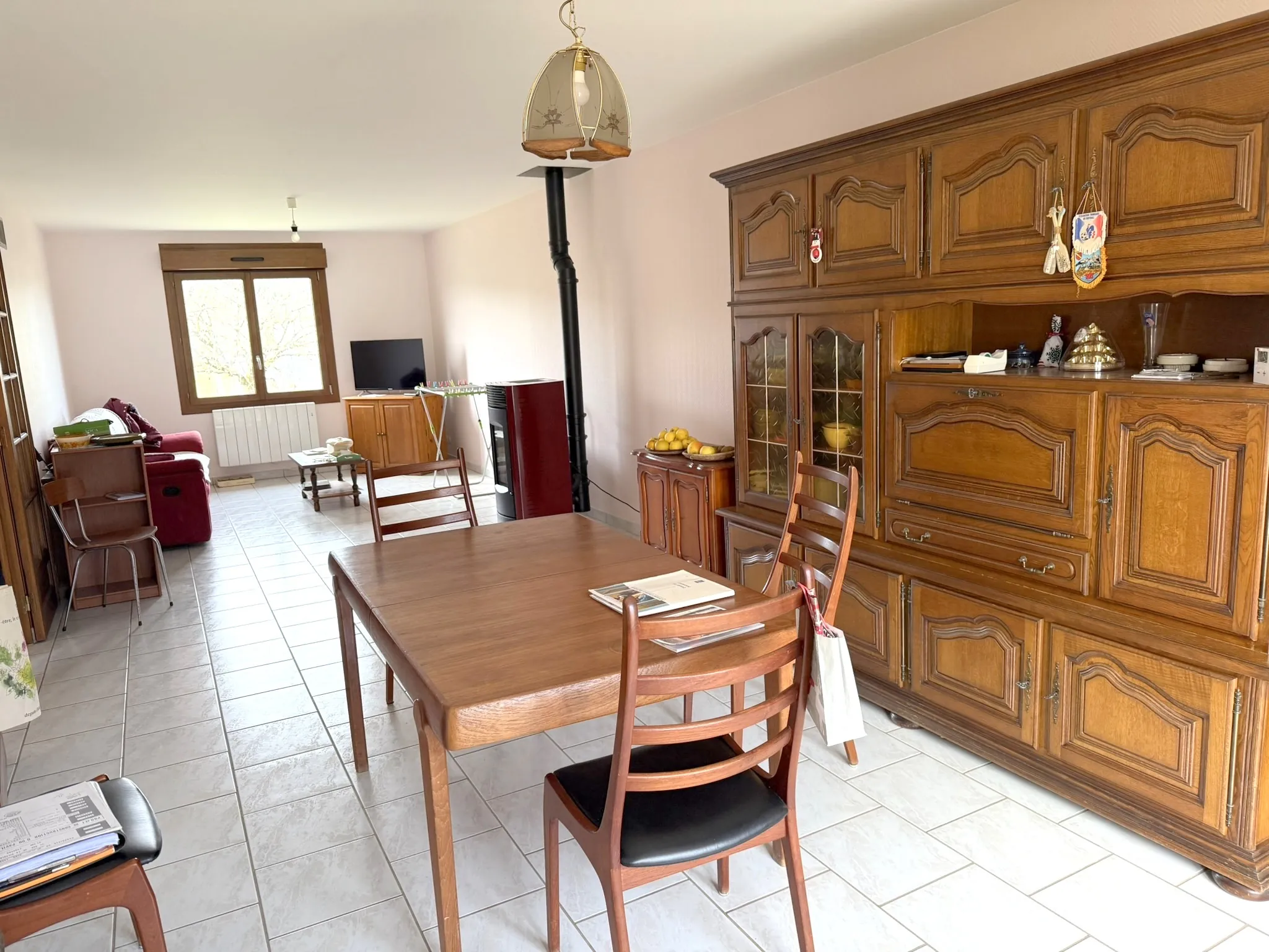 Villa lumineuse de 148 m² avec double garage à Buxeuil 
