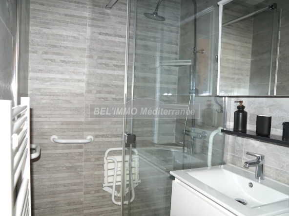 Joli duplex de 50 m² avec terrasse et parking à Cavalaire-sur-Mer 