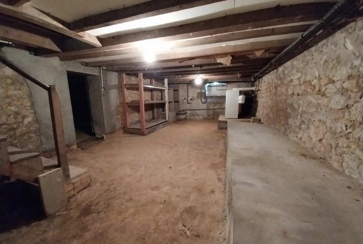 Grande maison avec 5 chambres, garage et jardin à Périgueux, quartier Hôpital 