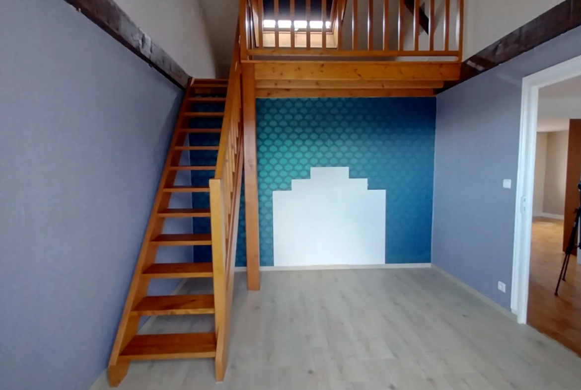 Grande maison avec 5 chambres, garage et jardin à Périgueux, quartier Hôpital 