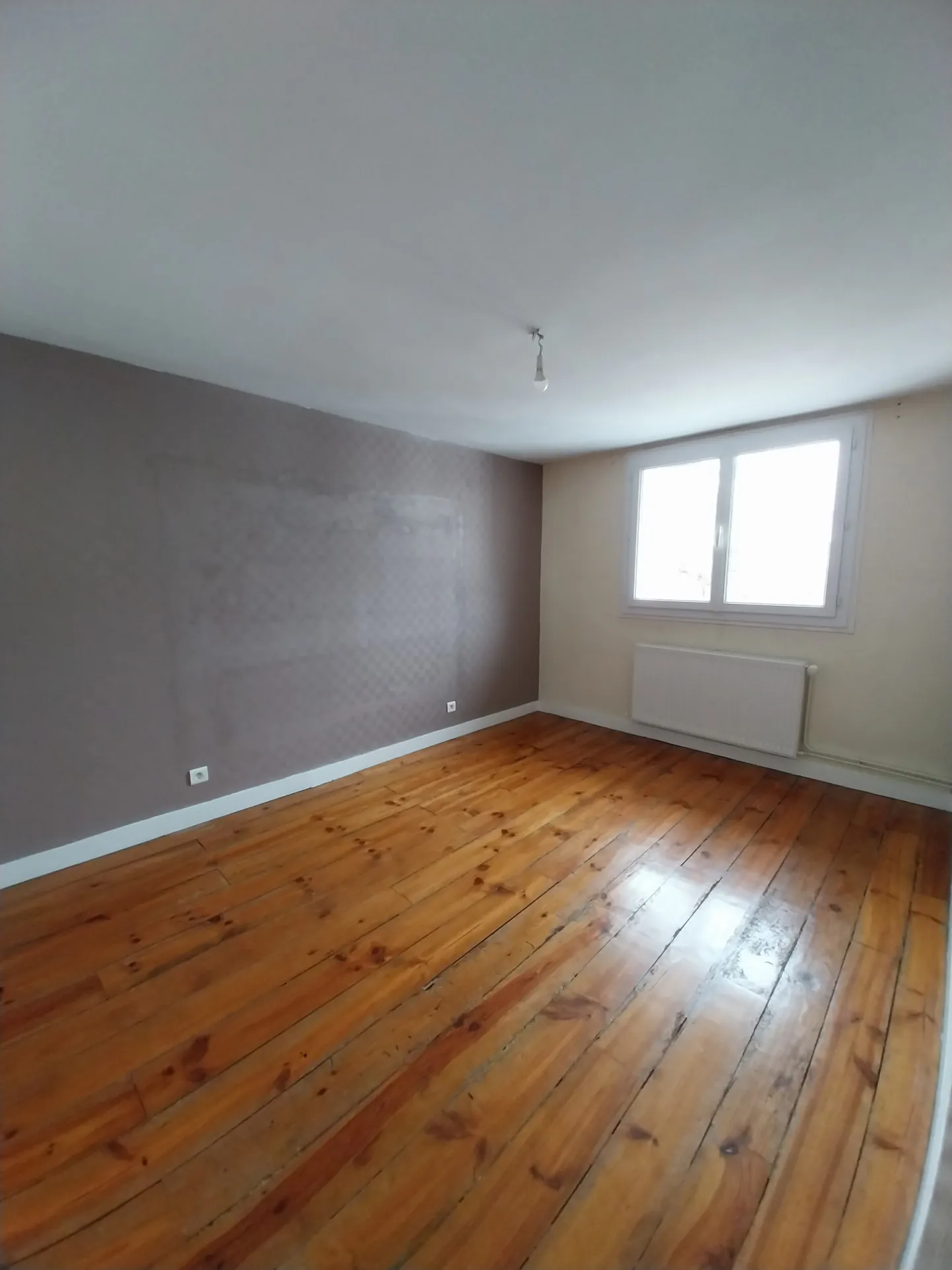 Grande maison avec 5 chambres, garage et jardin à Périgueux, quartier Hôpital 