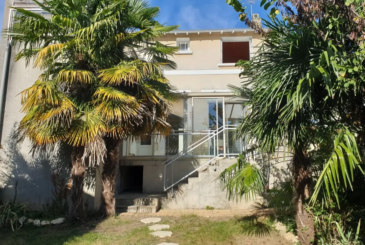 Grande maison avec 5 chambres, garage et jardin à Périgueux, quartier Hôpital 