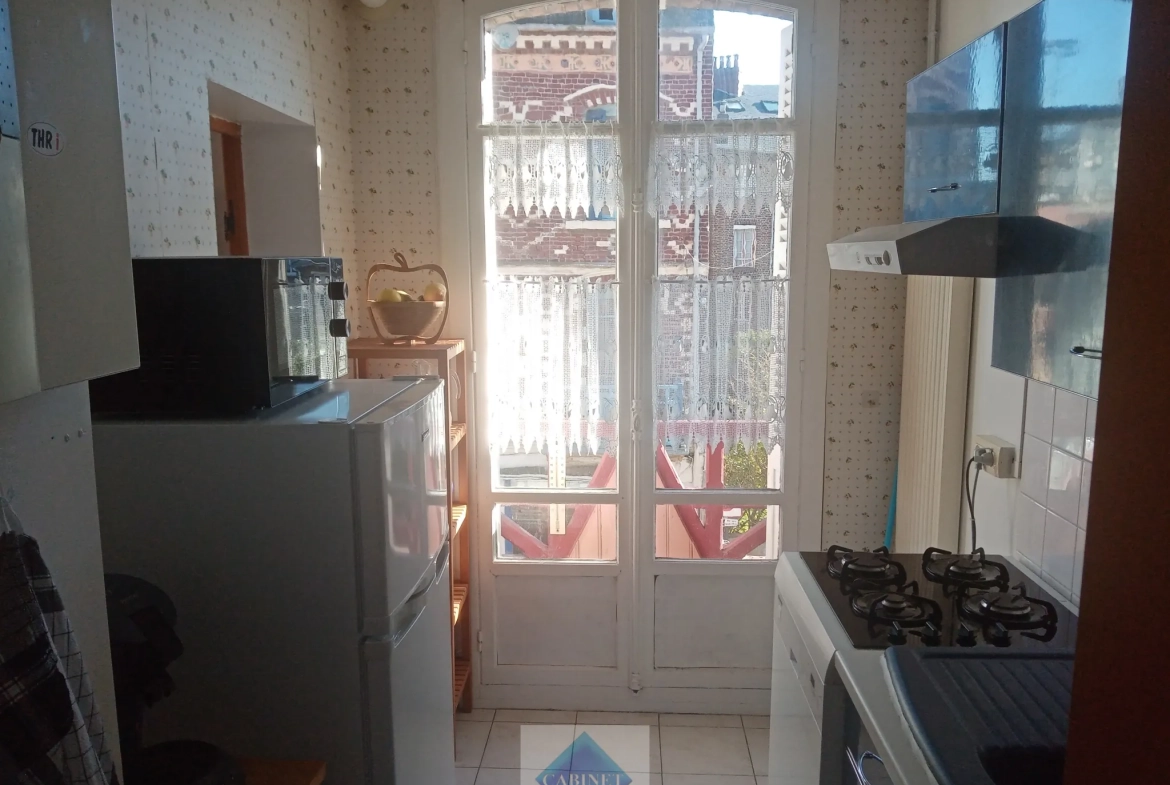 Appartement de 58 m² en bord de mer à Mers-les-Bains avec balcon 