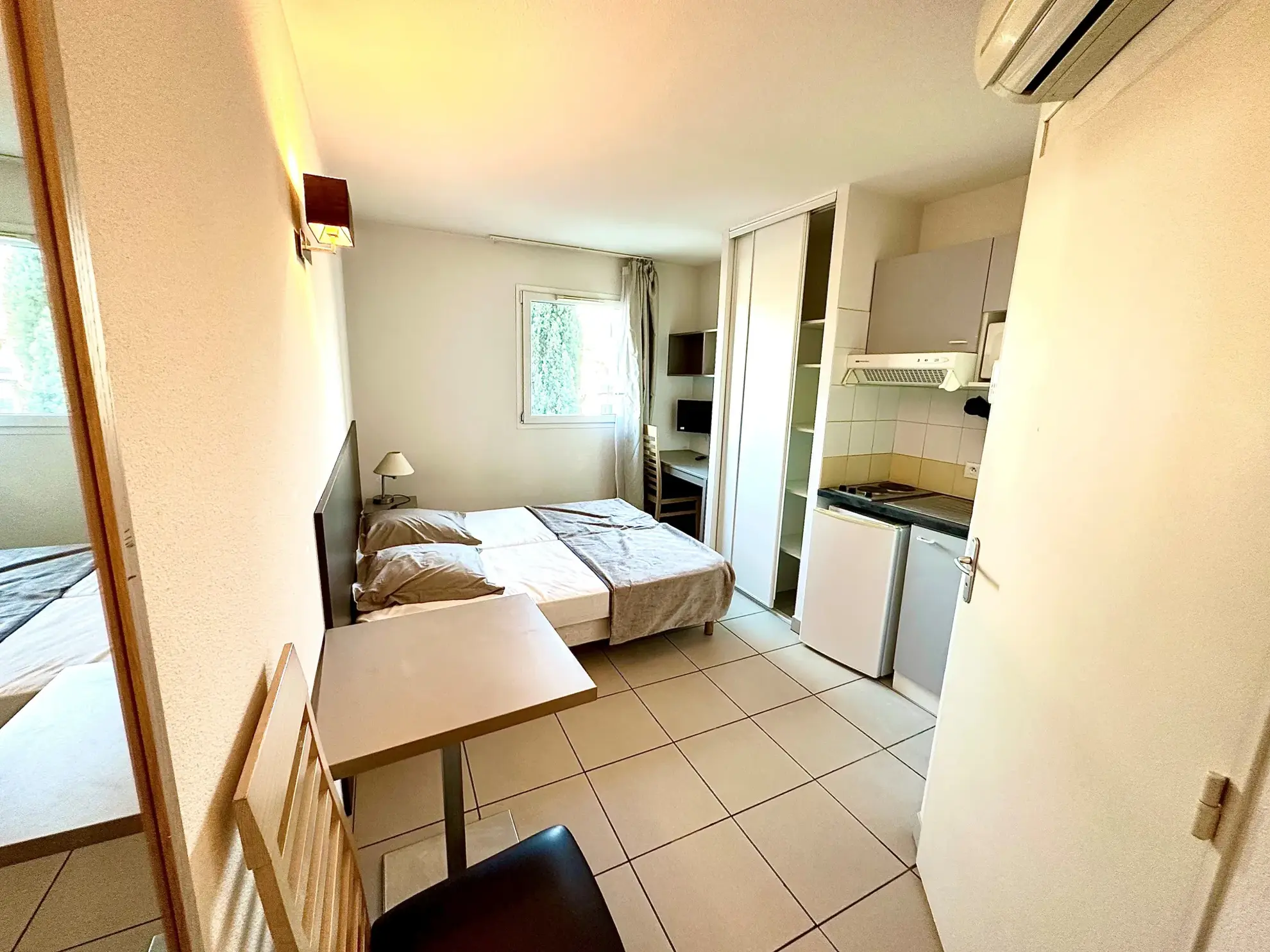 Studio de 20 m² à Aix-en-Provence avec piscine, parking et toutes options 