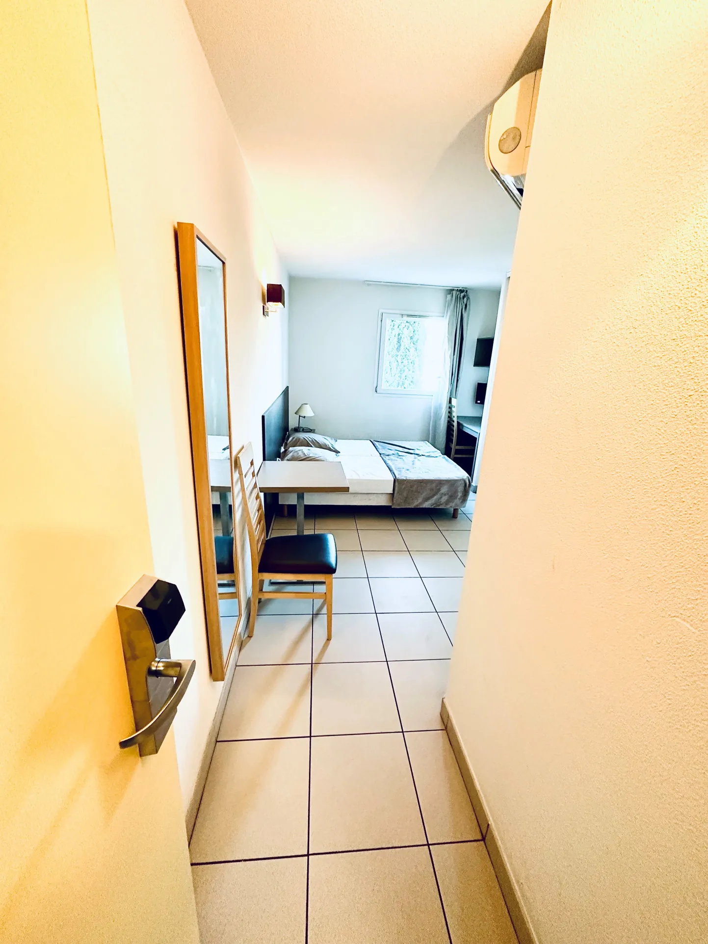 Studio de 20 m² à Aix-en-Provence avec piscine, parking et toutes options 