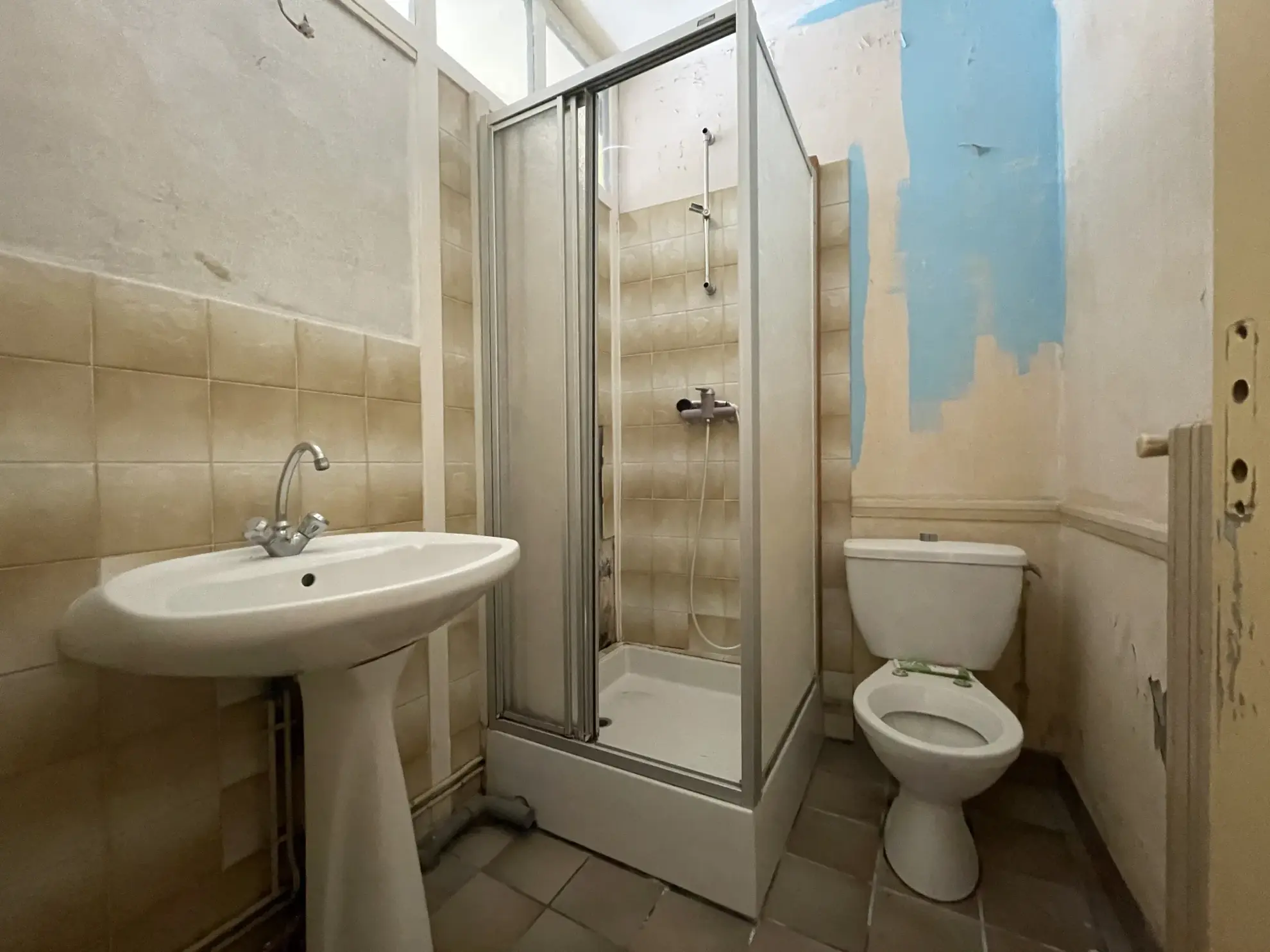 A vendre maison de 70 m² au centre de Prémery avec terrasse, proche commodités 