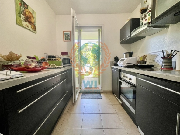 Appartement 2 pièces avec terrasse, jardin et garage à Frejus 