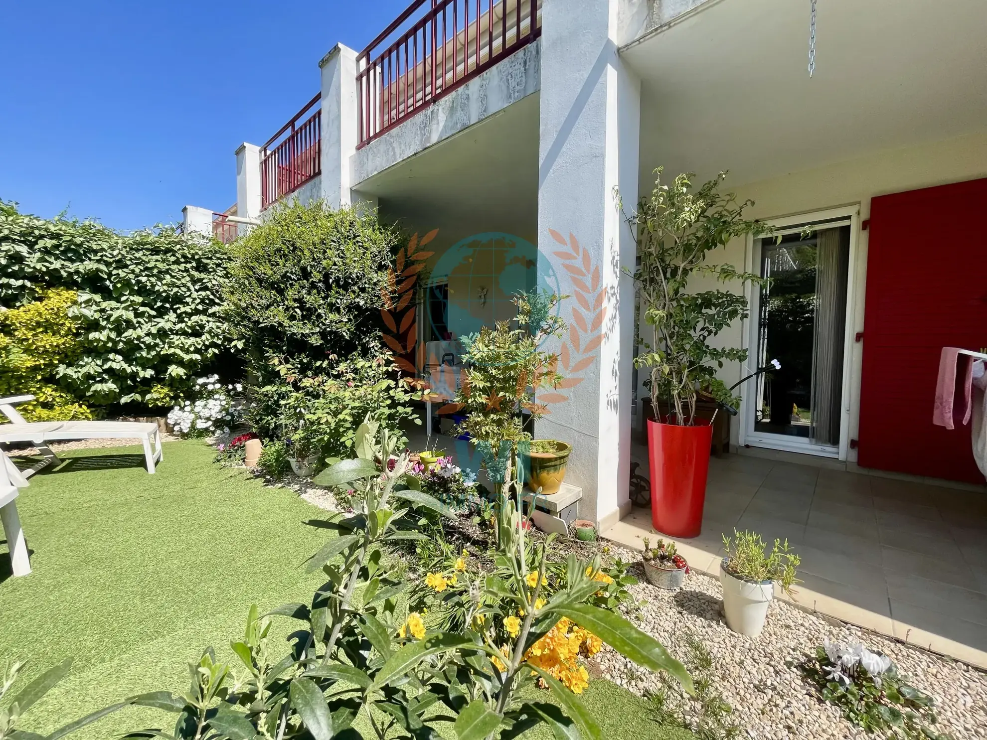 Appartement 2 pièces avec terrasse, jardin et garage à Frejus 