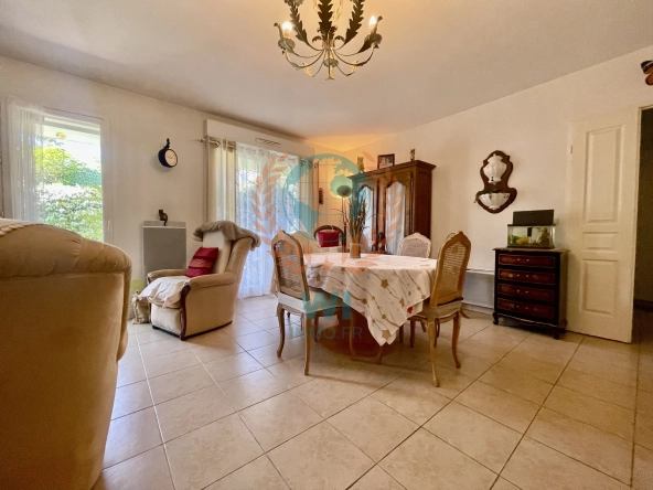 Appartement 2 pièces avec terrasse, jardin et garage à Frejus 