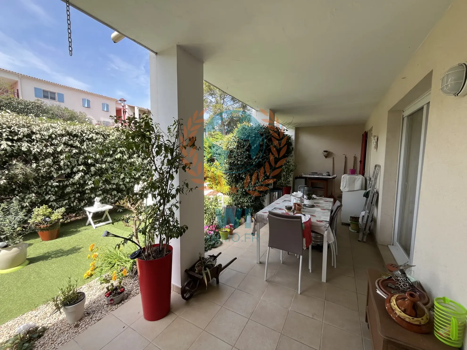 Appartement 2 pièces avec terrasse, jardin et garage à Frejus 