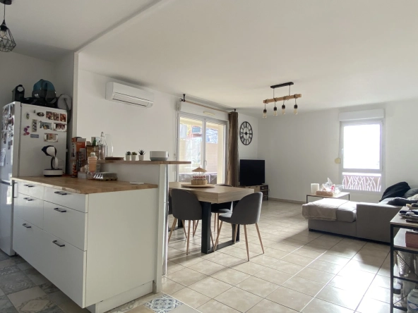 Appartement 3 pièces avec terrasse et parking à Perpignan 