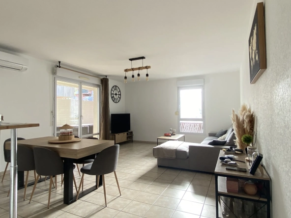 Appartement 3 pièces avec terrasse et parking à Perpignan 