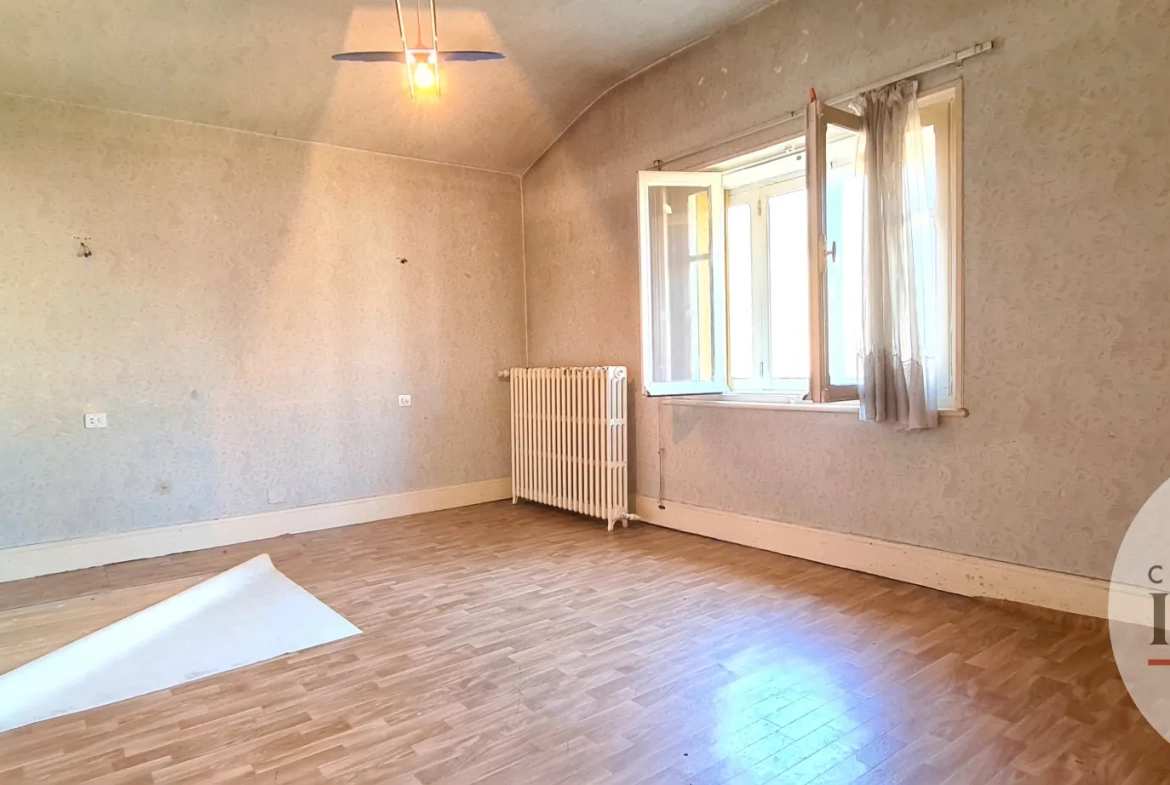 Maison à Toul de 167 m² avec grand jardin et garage à vendre 