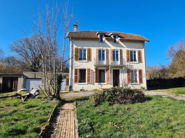 Maison à Toul de 167 m² avec grand jardin et garage à vendre