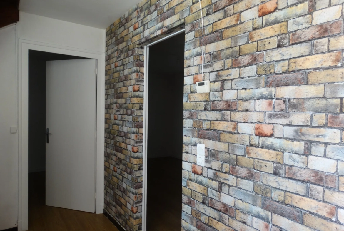 Maison à vendre à Monsempron-Libos avec 3 chambres et jardin proche des commodités 
