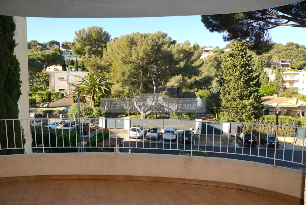 Appartement 2 pièces de 36 m² avec terrasse à Cavalaire-sur-Mer 