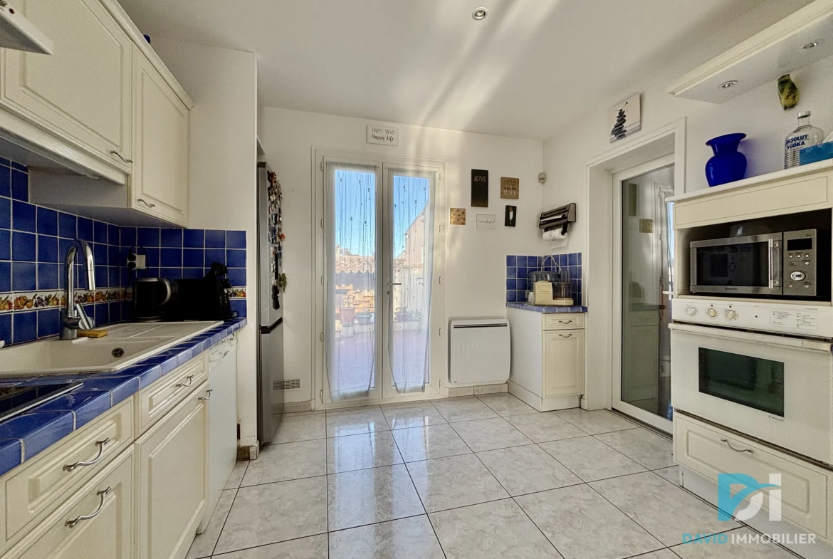 Maison individuelle avec piscine à Saint-Thibery - 125 m² 