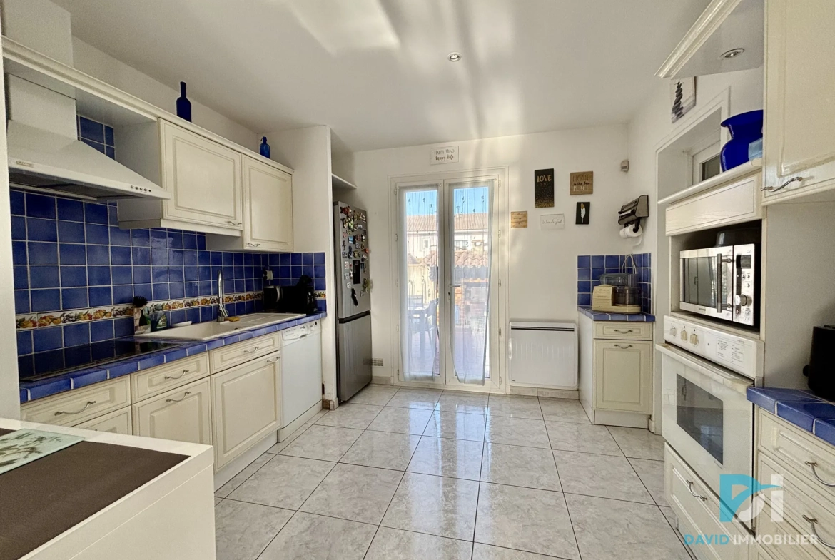 Maison individuelle avec piscine à Saint-Thibery - 125 m² 