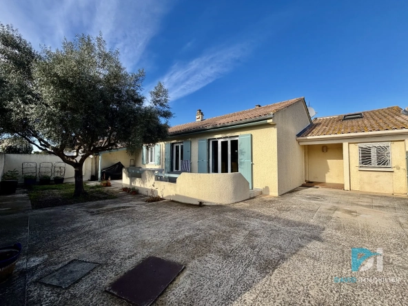 Maison individuelle avec piscine à Saint-Thibery - 125 m²