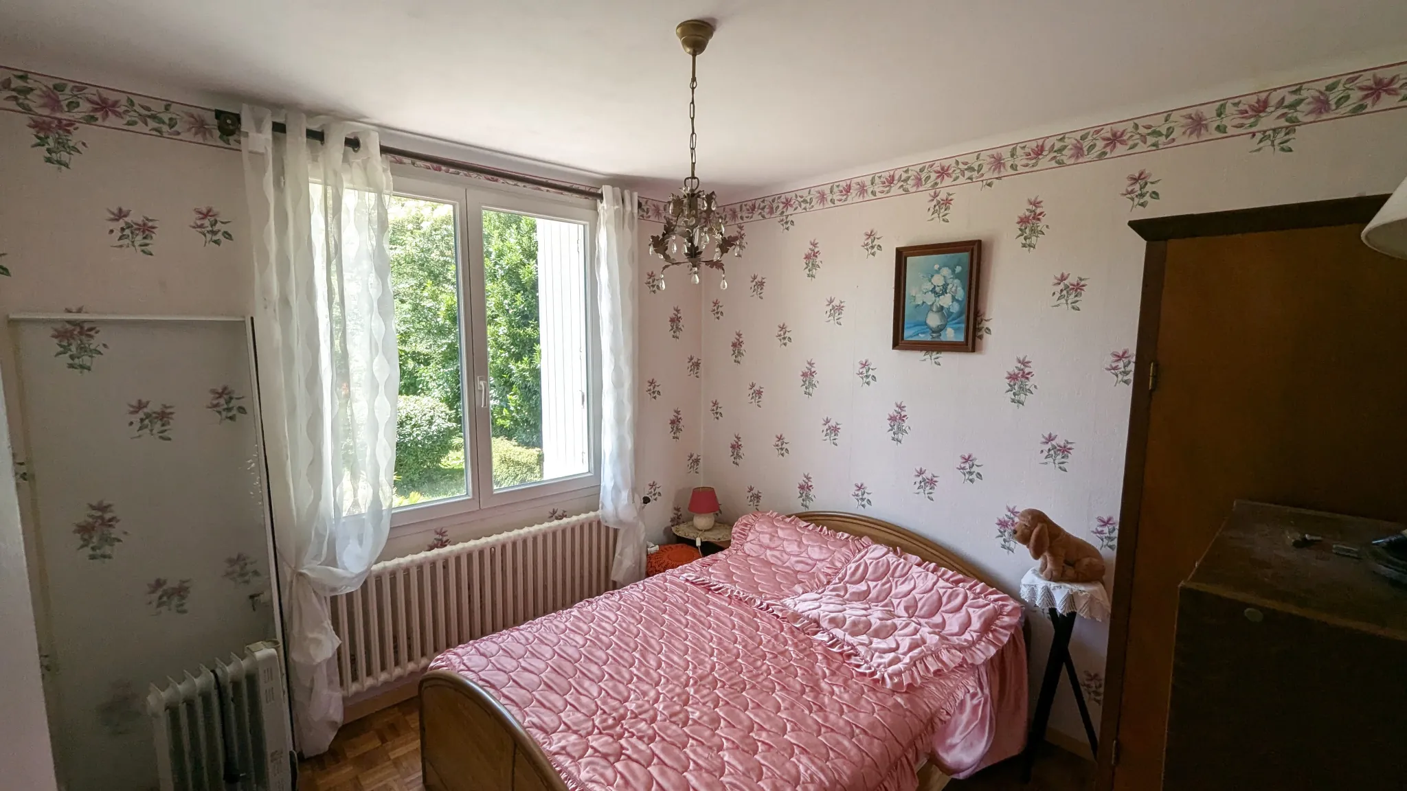 Maison familiale à Magne de 116 m² avec sous-sol et terrain arboré à vendre 