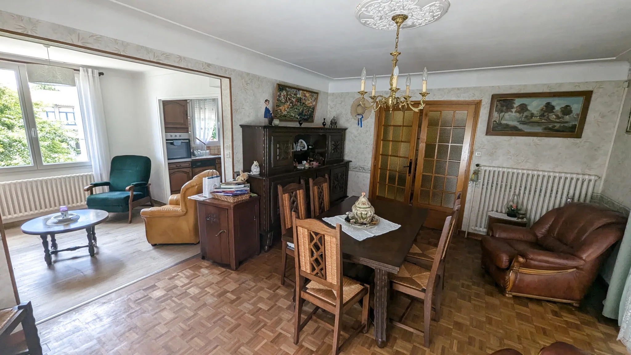 Maison familiale à Magne de 116 m² avec sous-sol et terrain arboré à vendre 