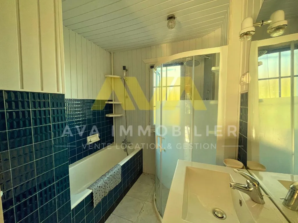 Charmante maison de plain-pied à Ossas, 68 m2 avec terrain arboré 