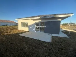 Maison neuve de 92 m² à Estillac avec 3 chambres et terrain piscinable 