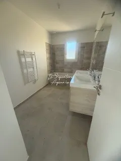 Maison neuve de 92 m² à Estillac avec 3 chambres et terrain piscinable 