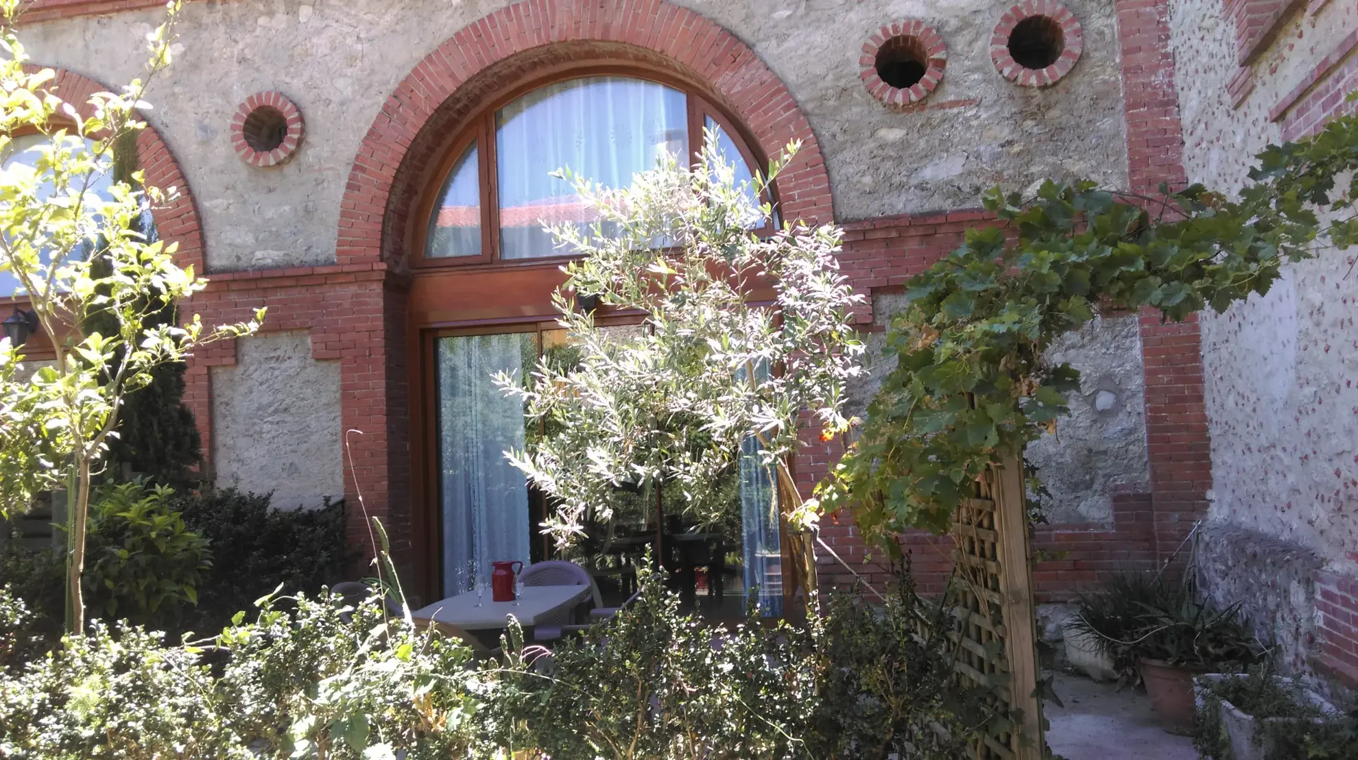 Maison familiale avec 3 chambres, terrasse ensoleillée à Argeles-sur-Mer 