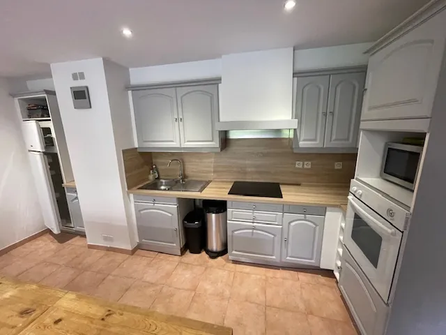 Maison familiale avec 3 chambres, terrasse ensoleillée à Argeles-sur-Mer 