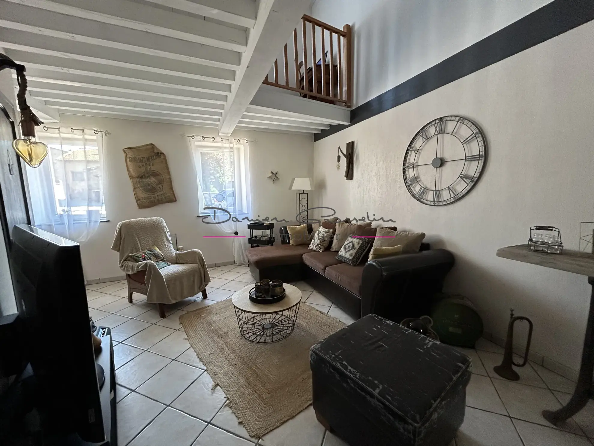 Maison à vendre de 145 m² avec jardin à Croizet-sur-Gand en Loire 