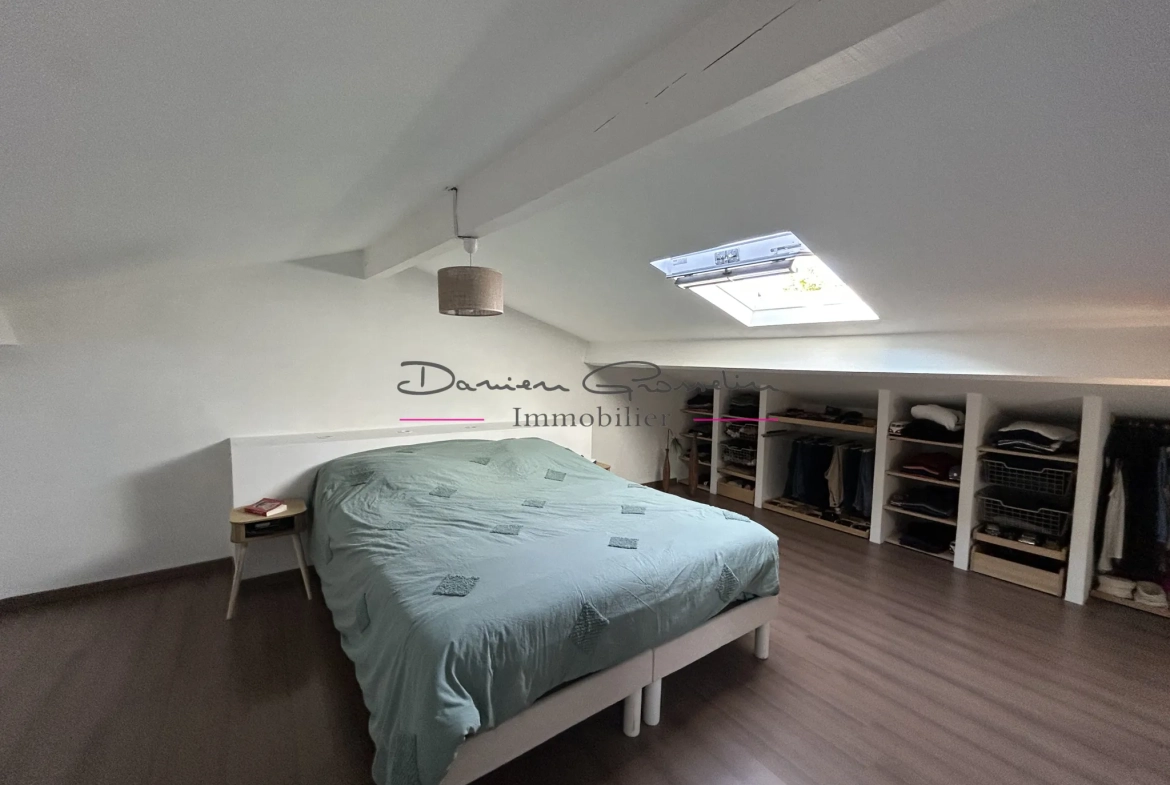 Maison à vendre de 145 m² avec jardin à Croizet-sur-Gand en Loire 
