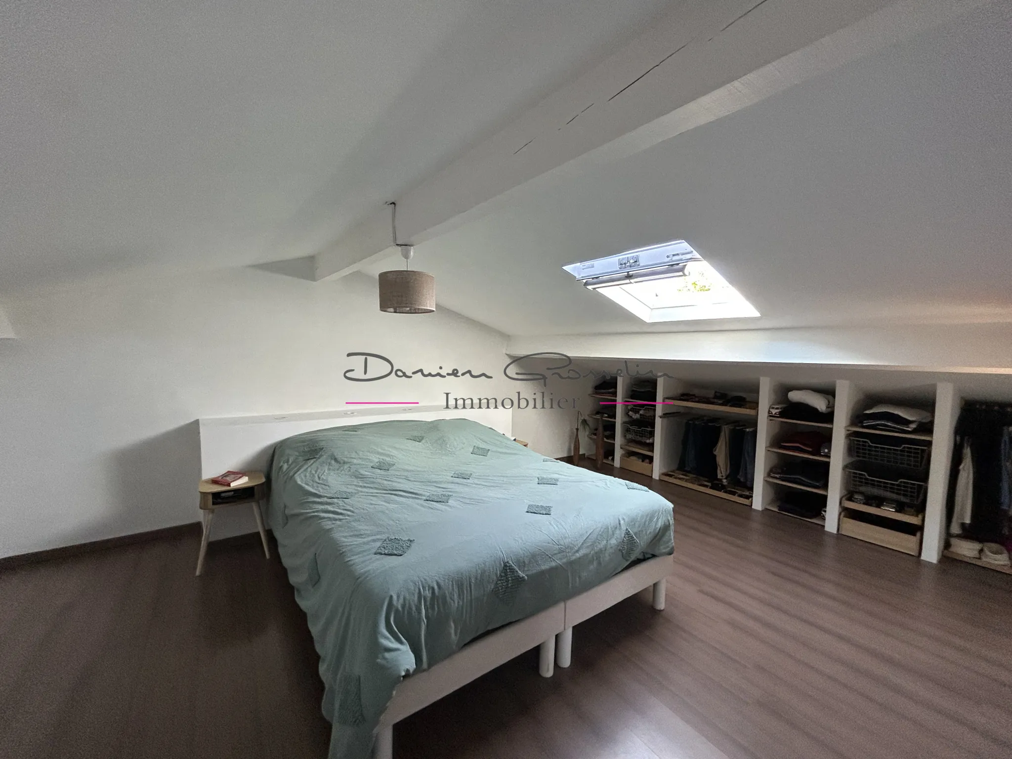 Maison à vendre de 145 m² avec jardin à Croizet-sur-Gand en Loire 
