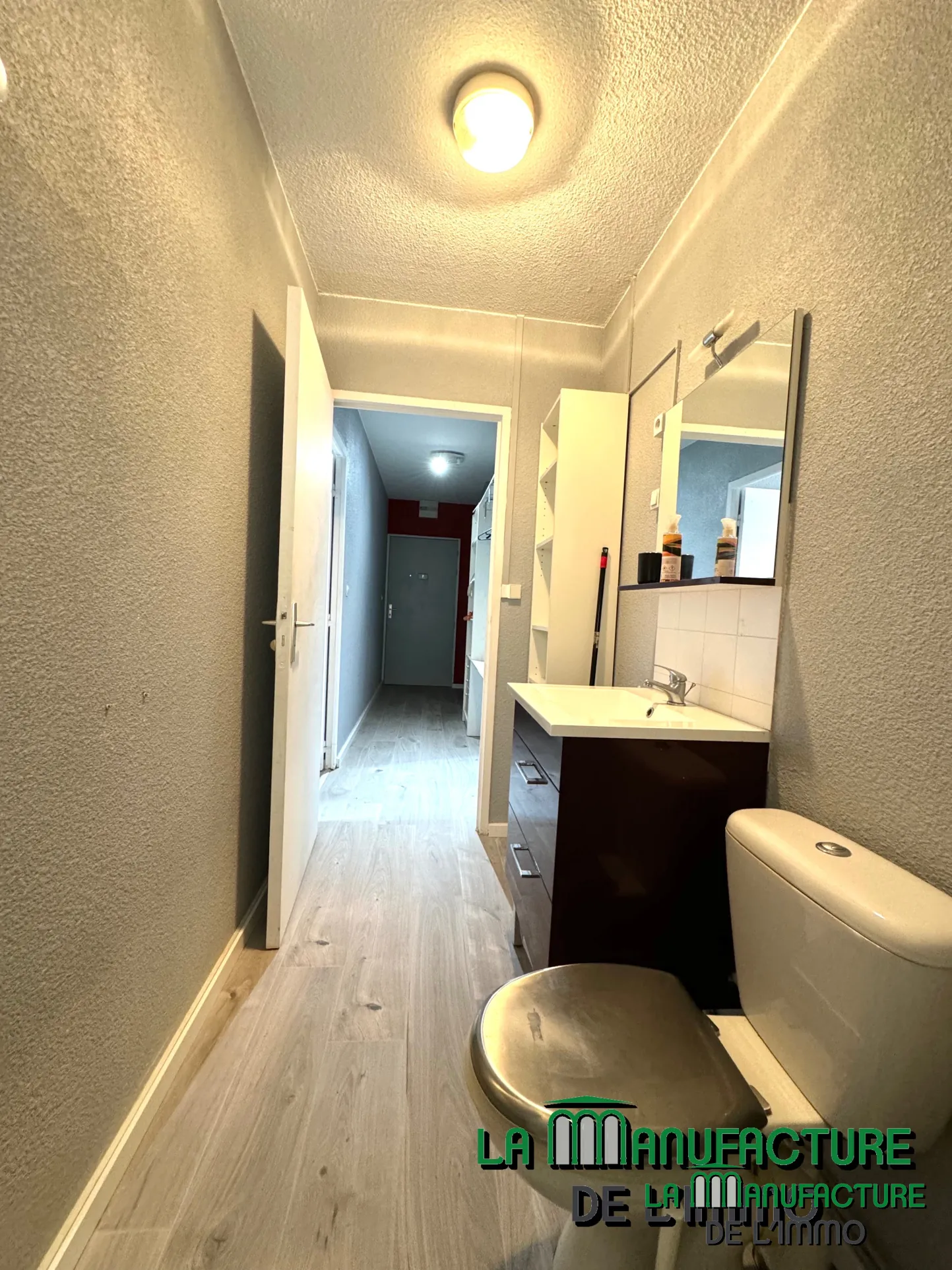 Studio meublé à vendre à Saint-Étienne, idéal premier achat ou investissement locatif 