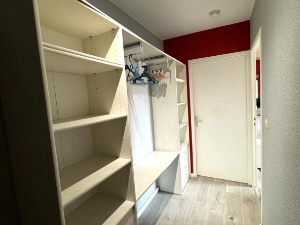 Studio meublé à vendre à Saint-Étienne, 28 m², idéal investisseur ou premier achat 