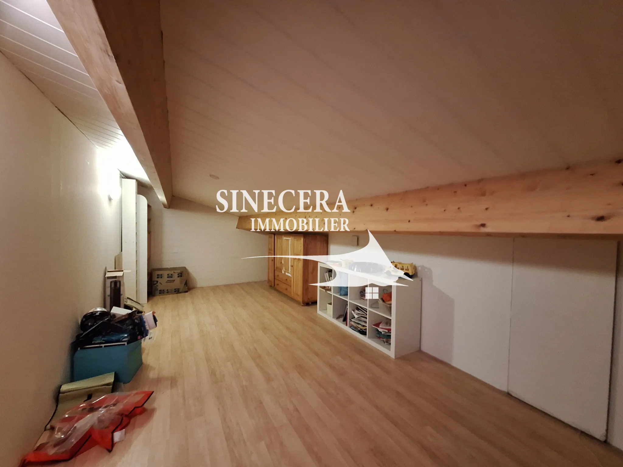 Maison moderne en bois avec jardin à Ribérac - 156 m² 