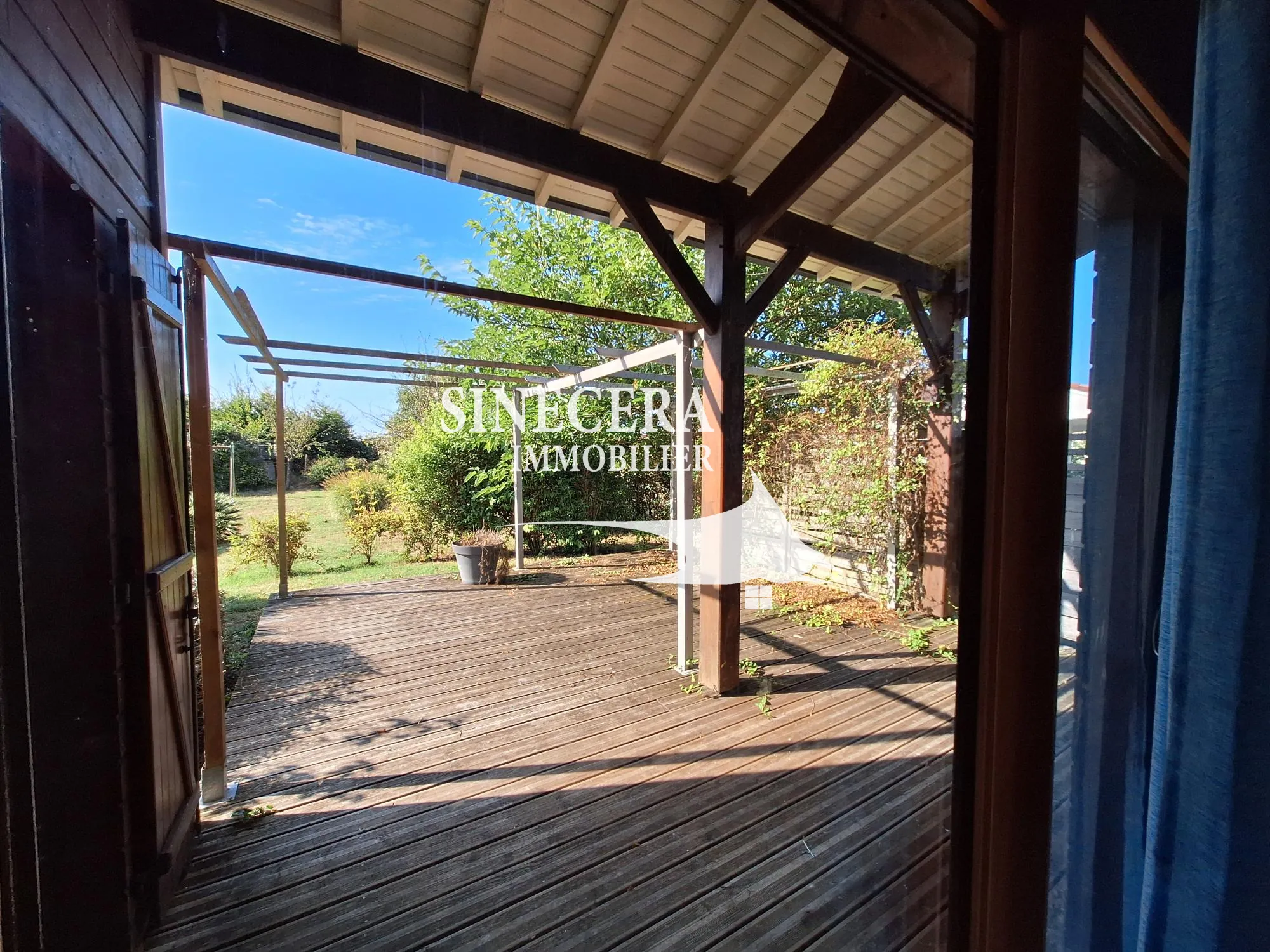 Maison moderne en bois avec jardin à Ribérac - 156 m² 