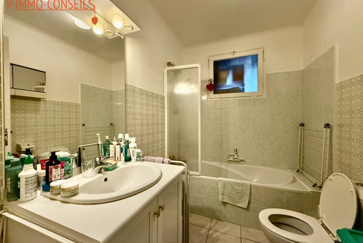 Appartement T2 à Nantes avec parking et patio - Emplacement privilégié 