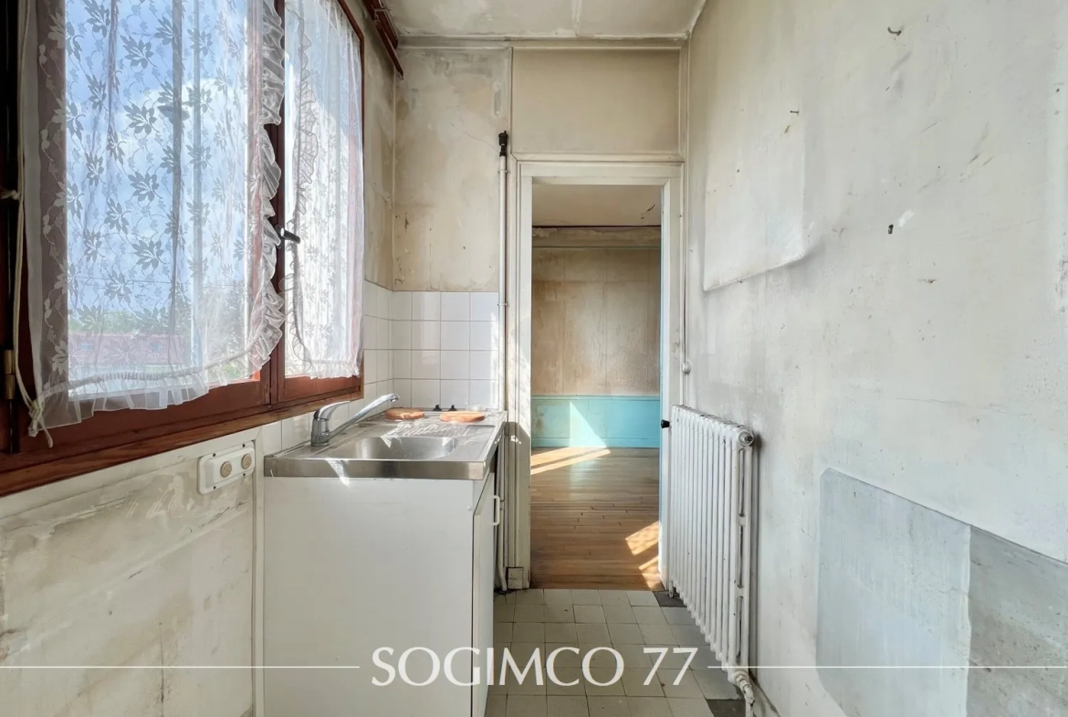 Maison à rénover de 75 m² avec terrain à Thorigny-sur-Marne 