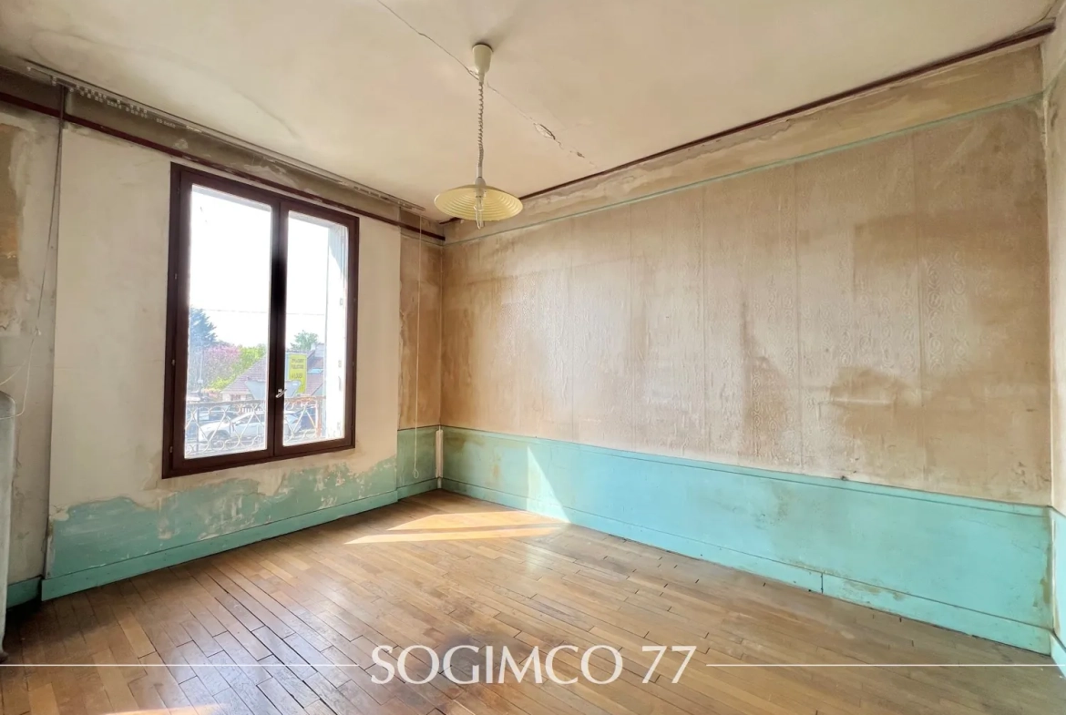 Maison à rénover de 75 m² avec terrain à Thorigny-sur-Marne 