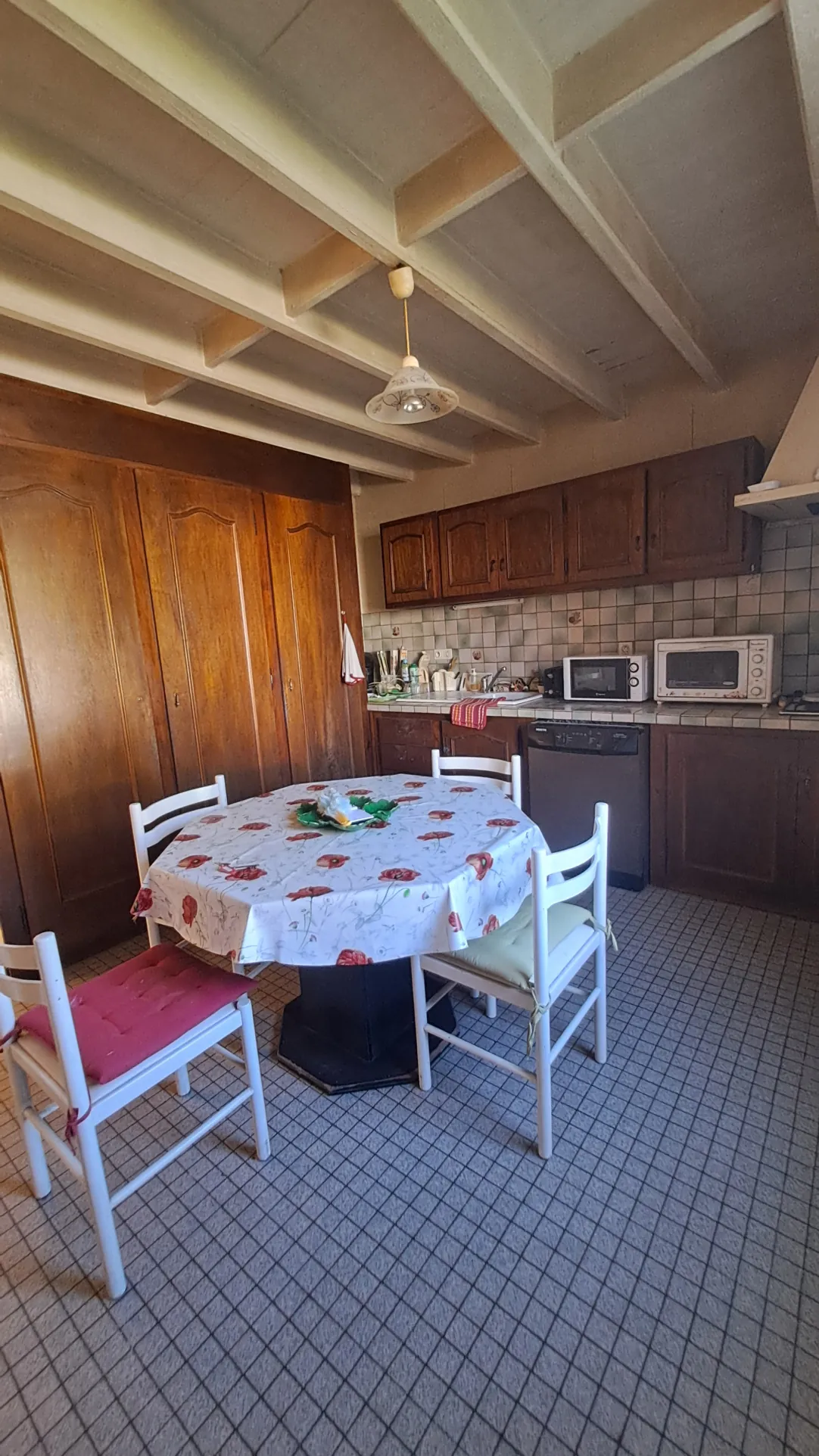 Maison de village à rénover dans le Gers avec terrains et garage 