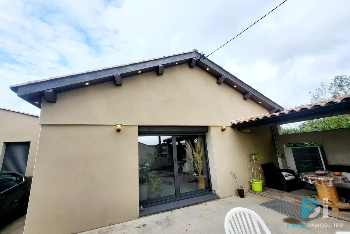 Villa à Montblanc de 92 m² avec combles aménagés, proche commodités 