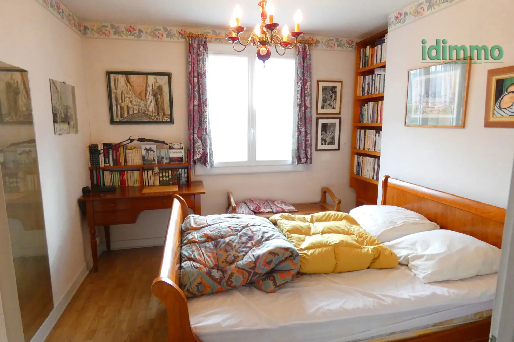Appartement T4 à Aurillac avec balcon, garage et Vue dégagée 