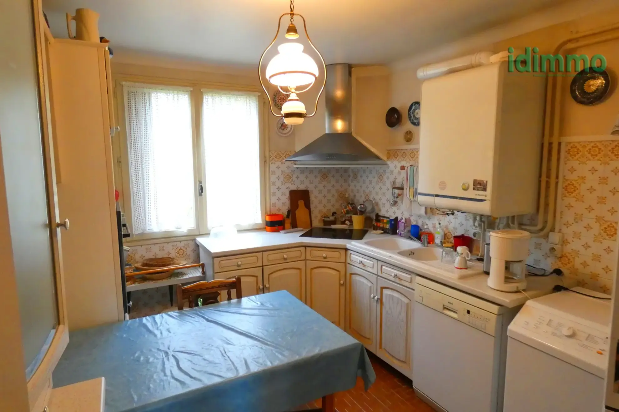 Appartement T4 à Aurillac avec balcon, garage et Vue dégagée 
