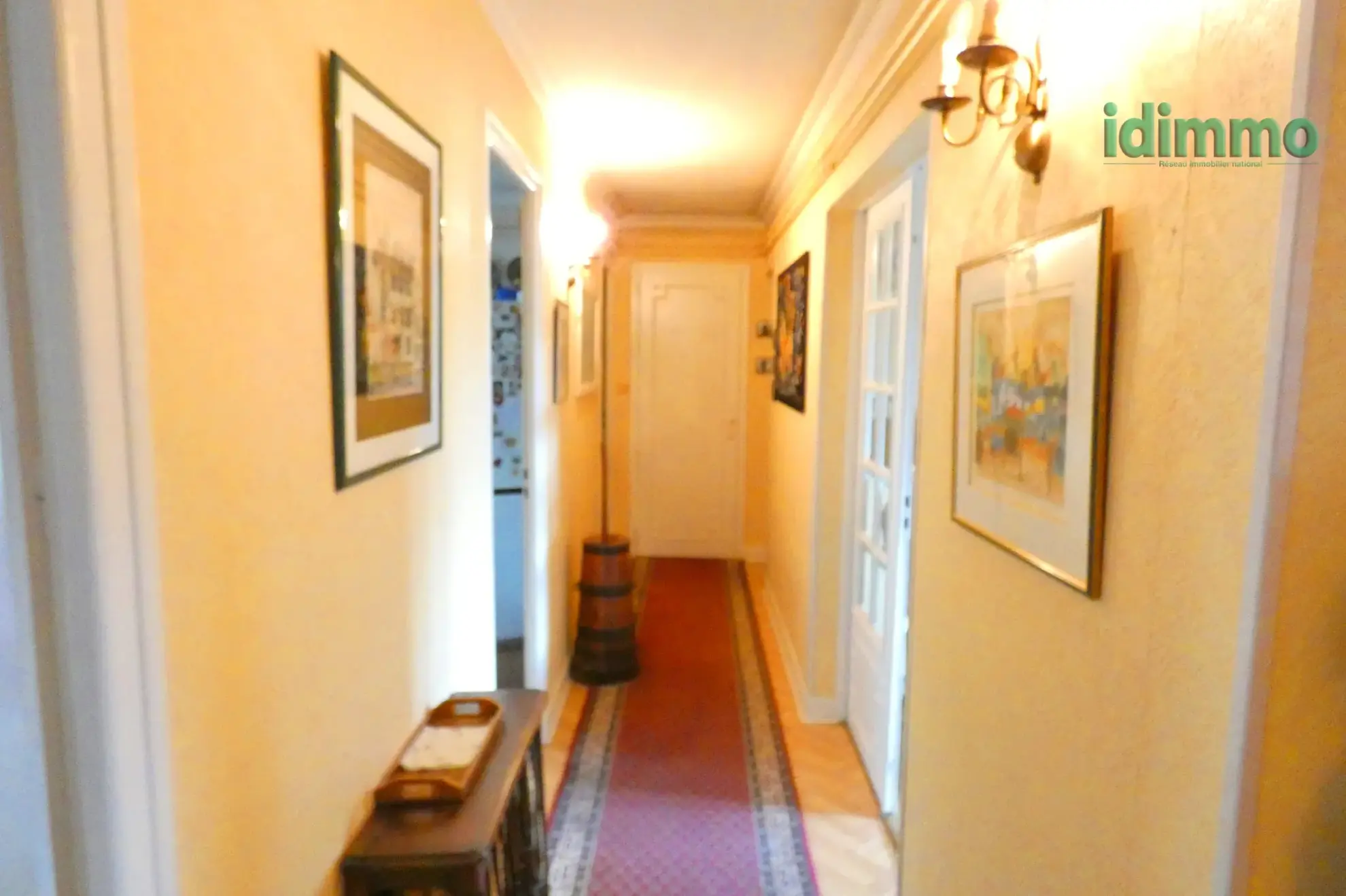 Appartement T4 à Aurillac avec balcon, garage et Vue dégagée 