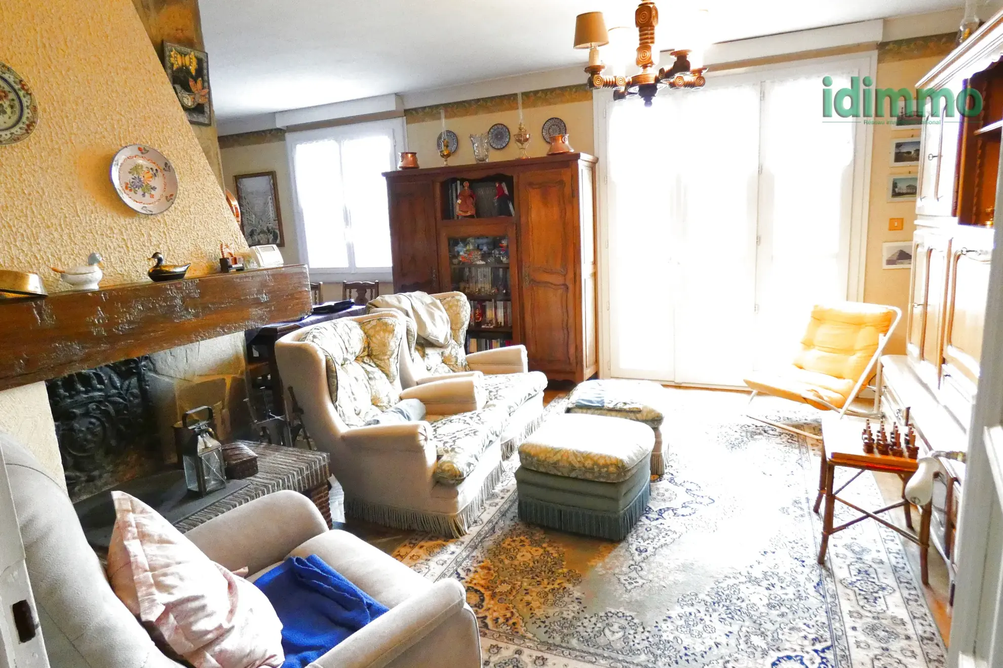 Appartement T4 à Aurillac avec balcon, garage et Vue dégagée 
