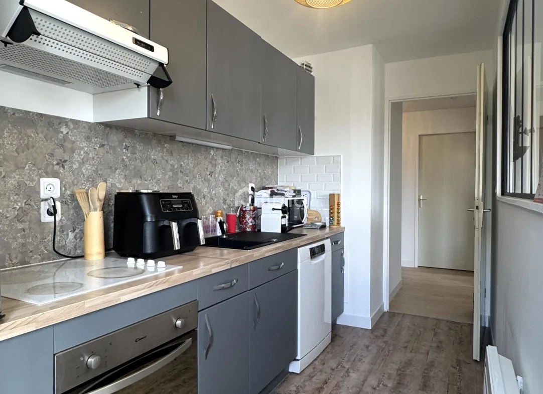 Appartement 4 pièces à vendre au cœur de Meaux avec parking et balcon 