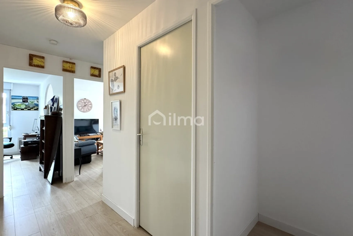 Appartement 4 pièces à vendre au cœur de Meaux avec parking et balcon 
