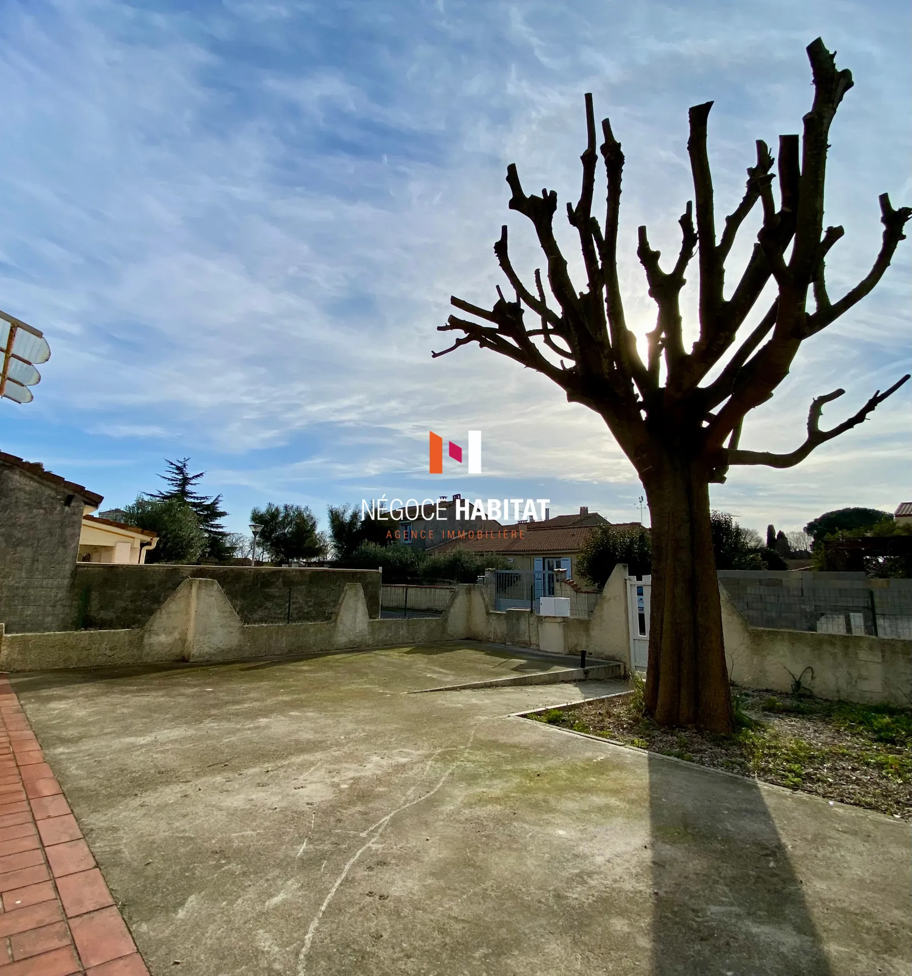 Villa T3 avec terrasse et garage à Lunel-Viel, 275 m² de parcelle 