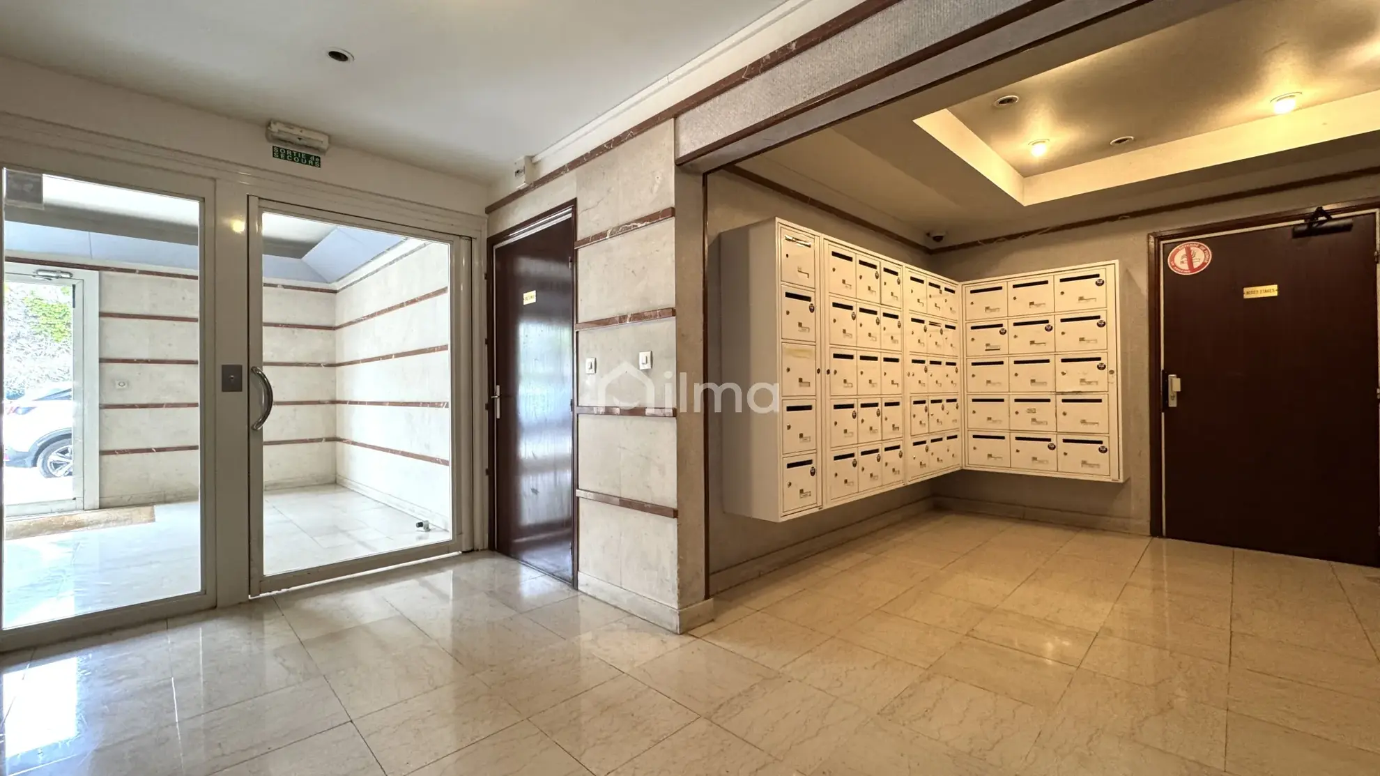 Appartement 4 pièces à vendre au cœur de Meaux avec parking et balcon 